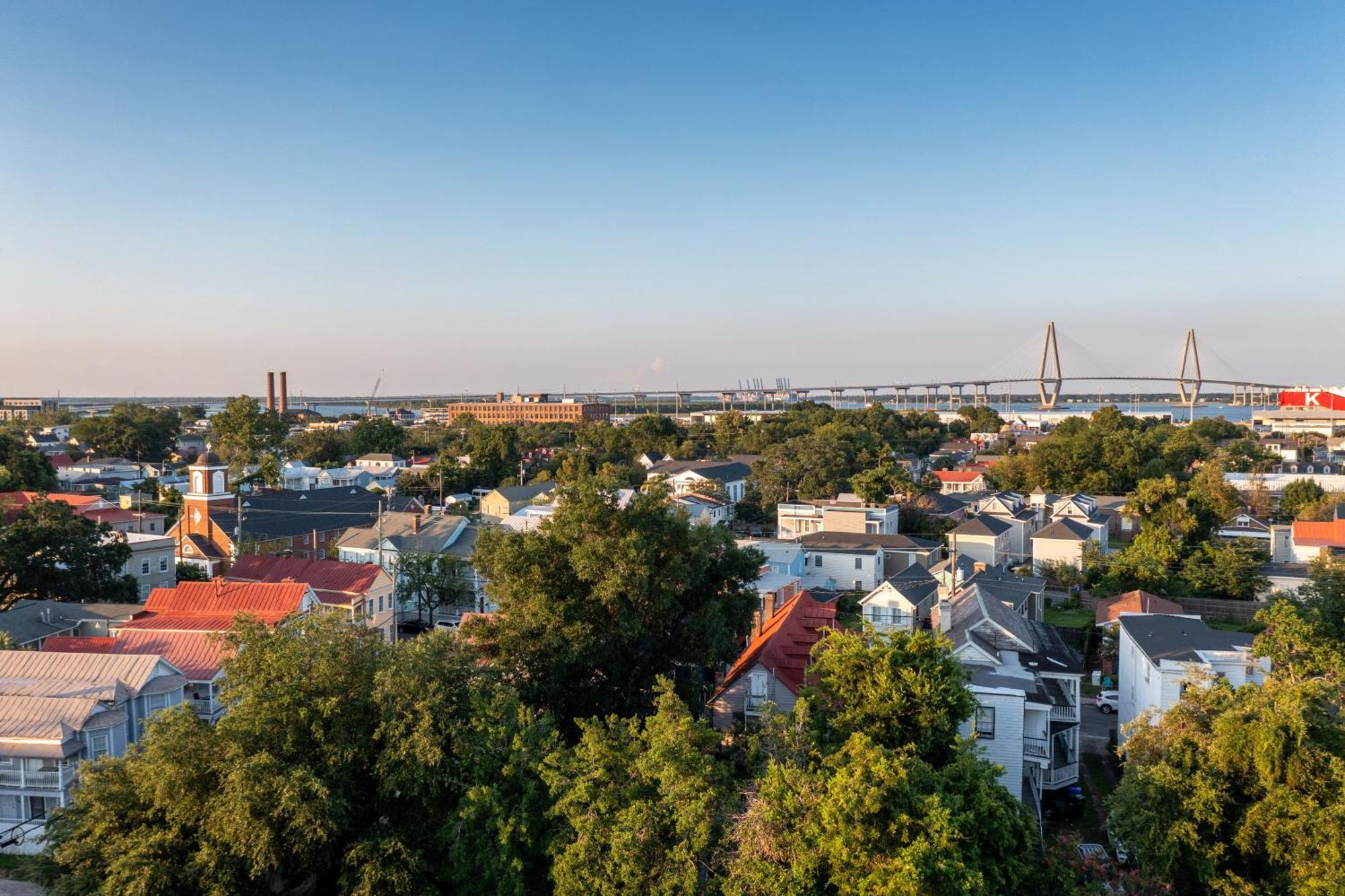 Live Oak, Charleston Historic District, A Tribute Portfolio Hotel Exterior photo
